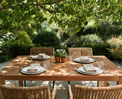 Devoko acacia outdoor dining table